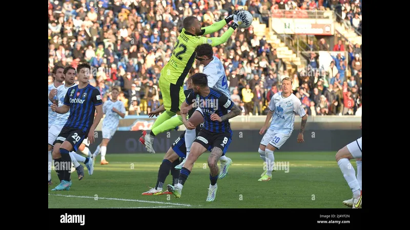 Trận đấu bóng đá giữa Pisa và Como